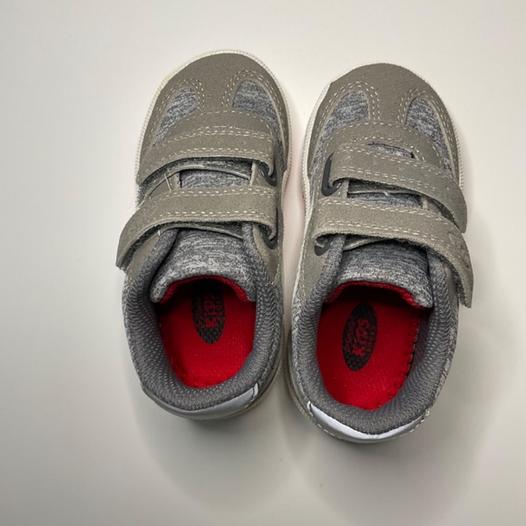 Dr. Scholl’s Kids Kameron Velcro Strap Sneaker Size 6 Toddler - Picture 6 of 8